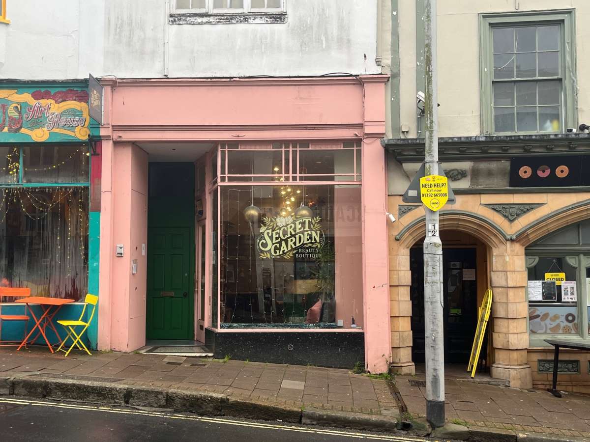 Retail/Shop in Exeter - photo 2