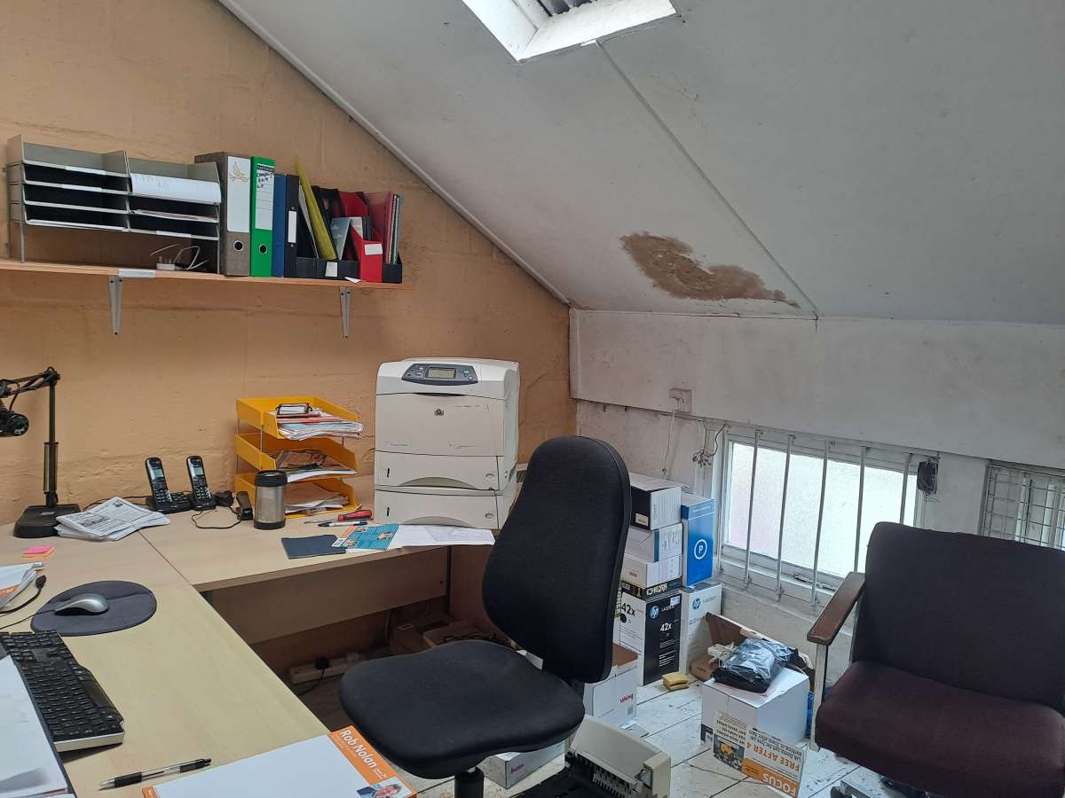 Retail/Shop in Truro - photo 3