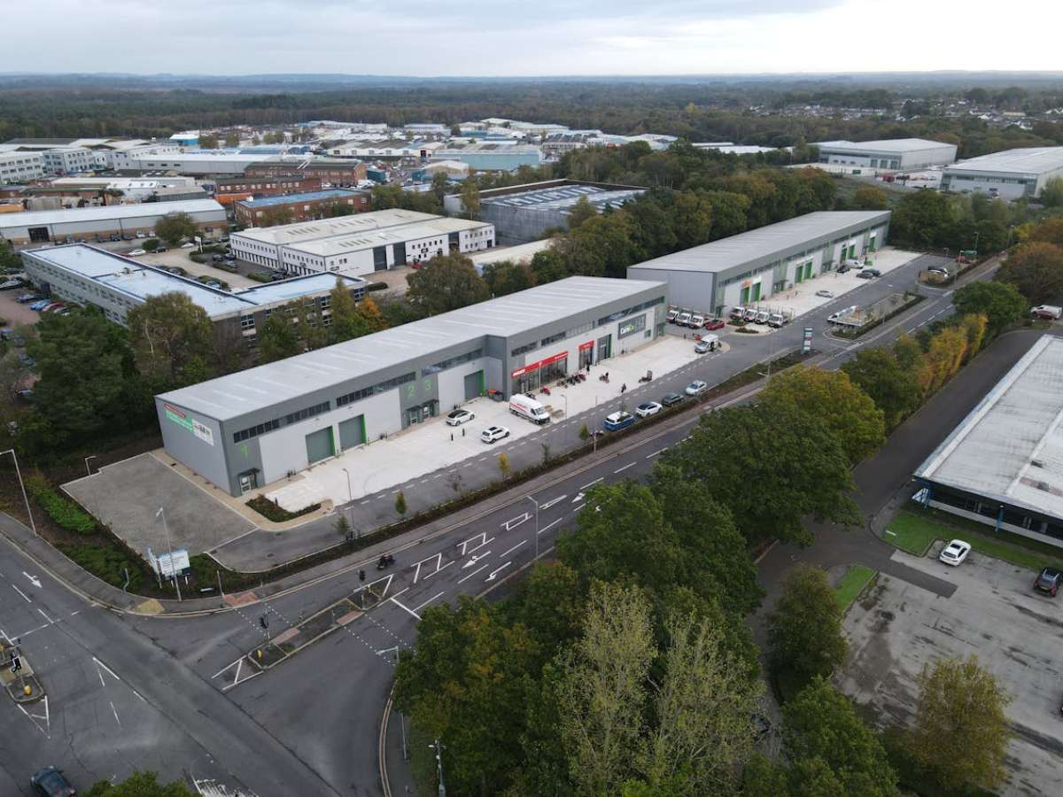 Retail/Shop in Wimborne - photo 3