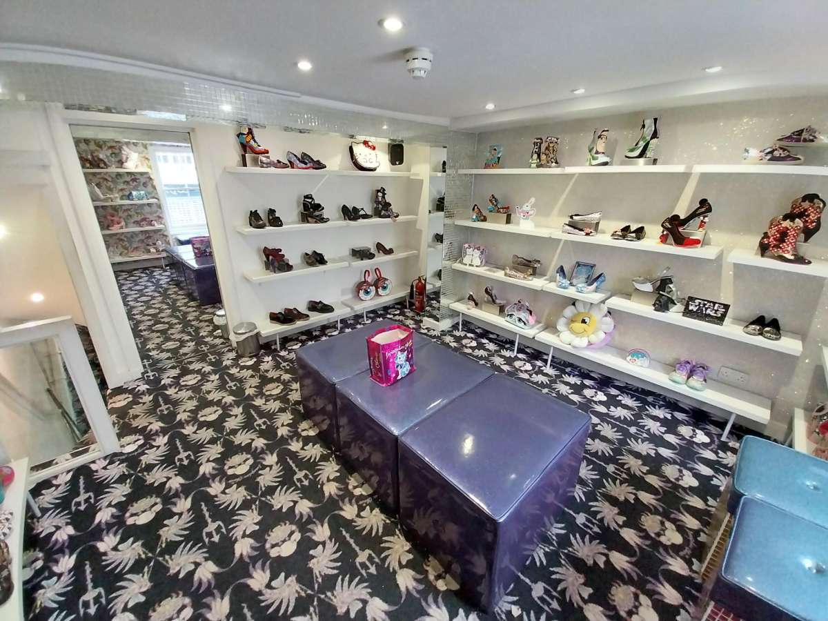 Retail/Shop in Brighton - photo 3