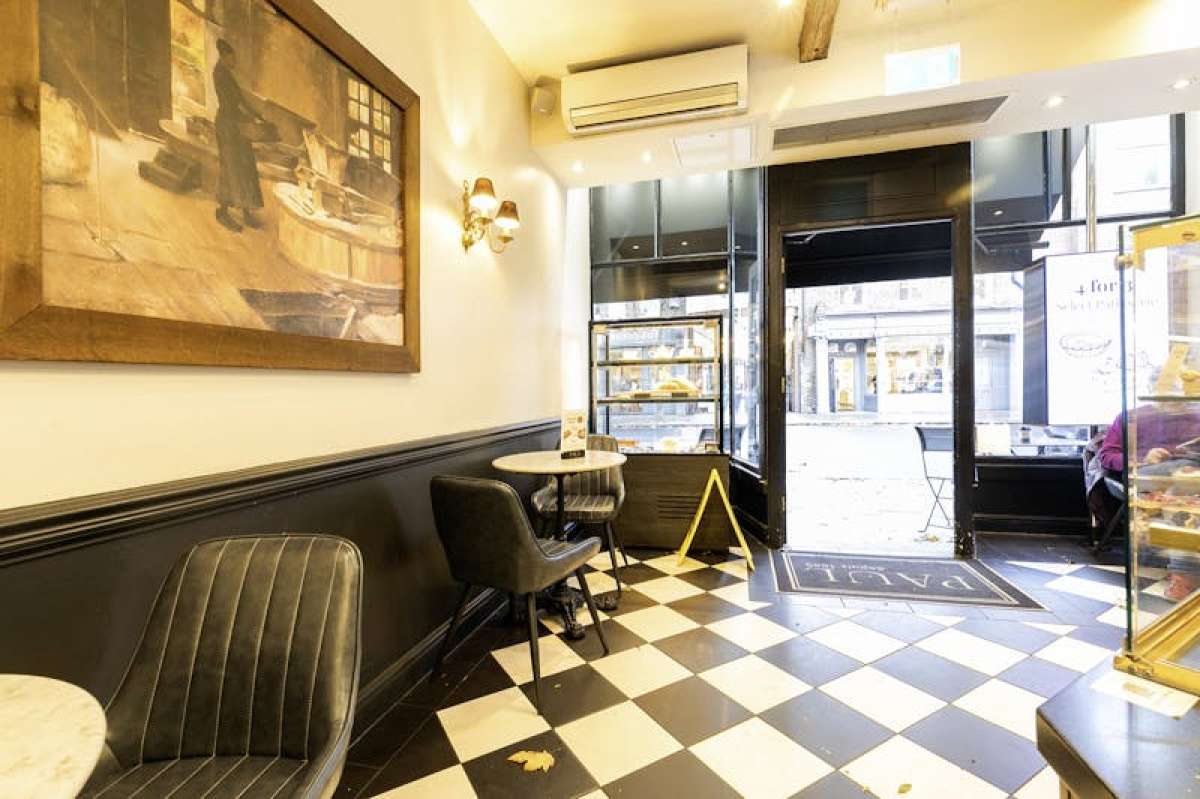 Retail/Shop in London - photo 4