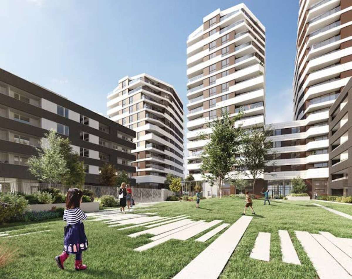 Retail/Shop in London - photo 3