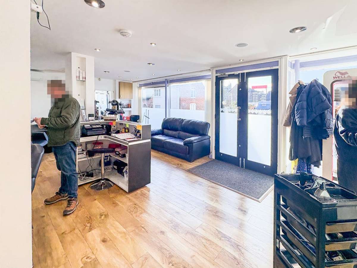 Retail/Shop in Bere Regis - photo 3