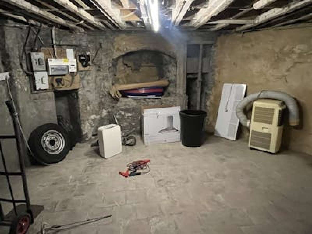 Retail/Shop in Charlton - photo 4