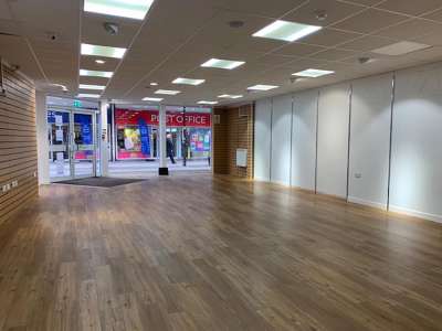 Retail/Shop in Exmouth - photo 2