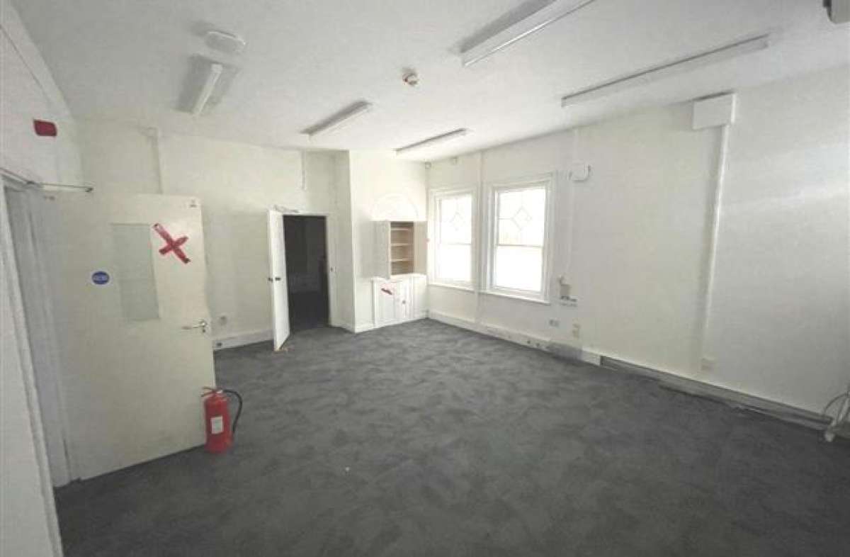 Retail/Shop in Felixstowe - photo 3