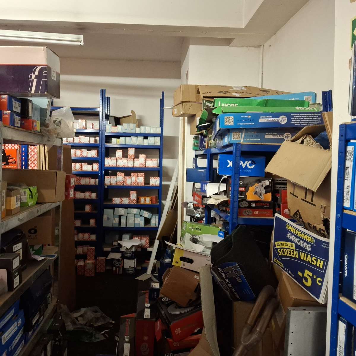 Retail/Shop in Whittington Moor - photo 4