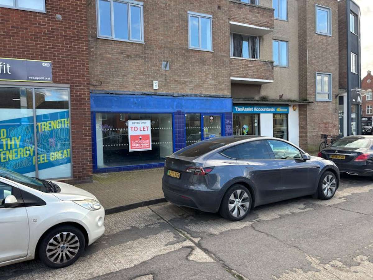 Retail/Shop in Shepperton - photo 2