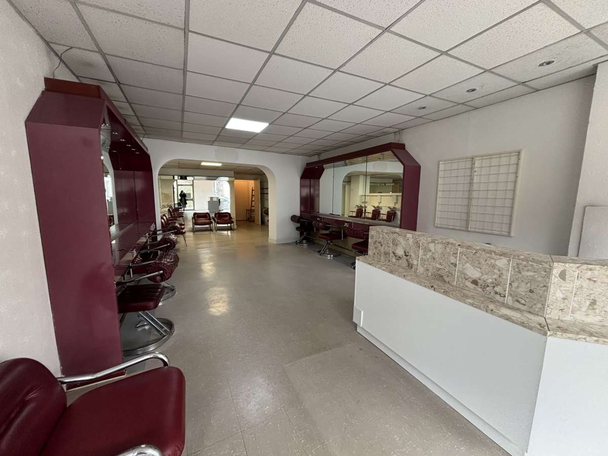 Retail/Shop in Ayr - photo 4