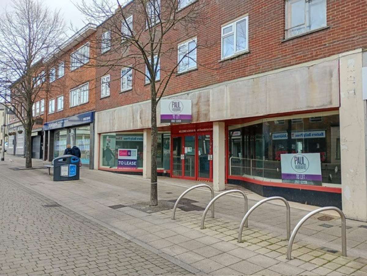 Retail/Shop in Lowestoft - photo 2