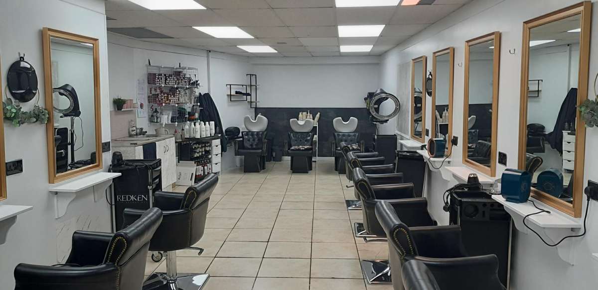 Retail/Shop in Ashford - photo 2