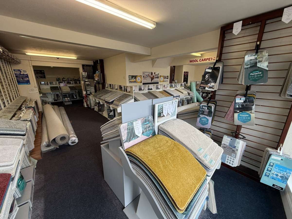 Retail/Shop in Hinckley - photo 3