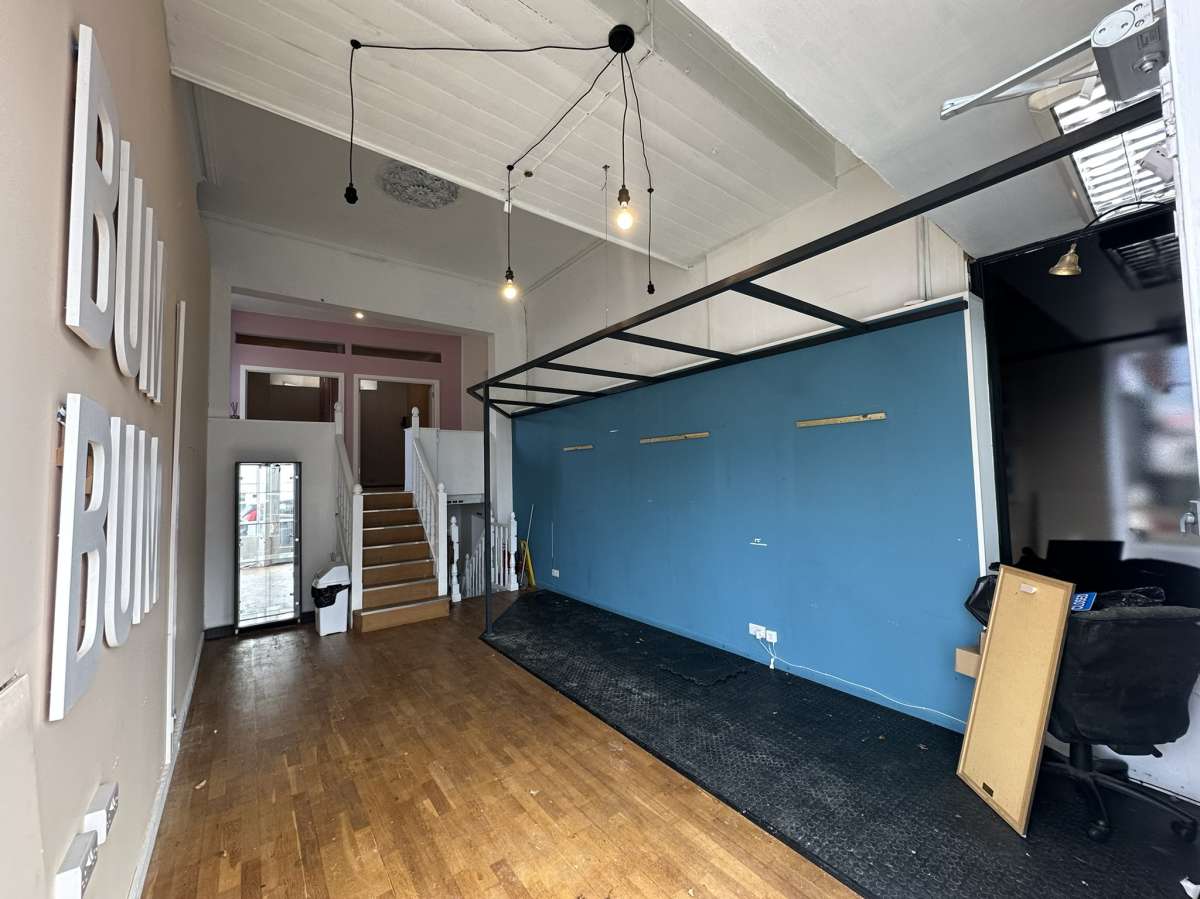 Retail/Shop in Eastbourne - photo 4