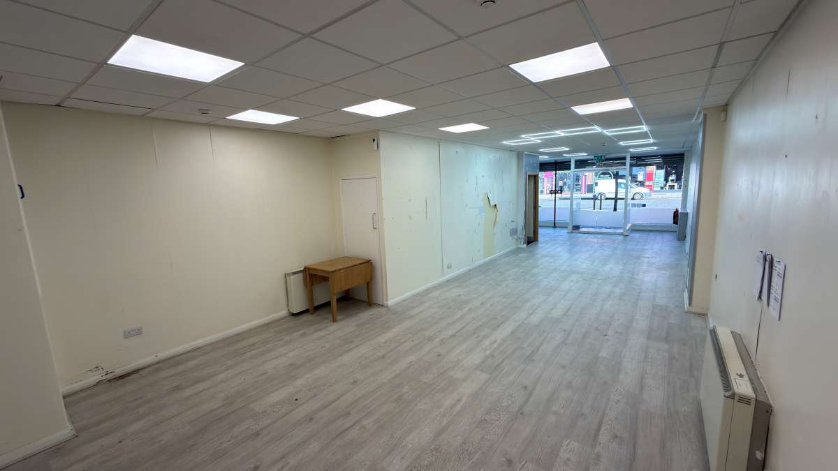 Retail/Shop in Alfreton - photo 3