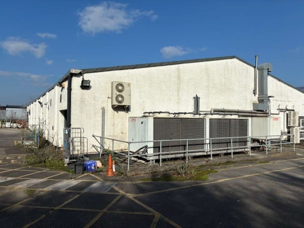 Retail/Shop in Lichfield - photo 4