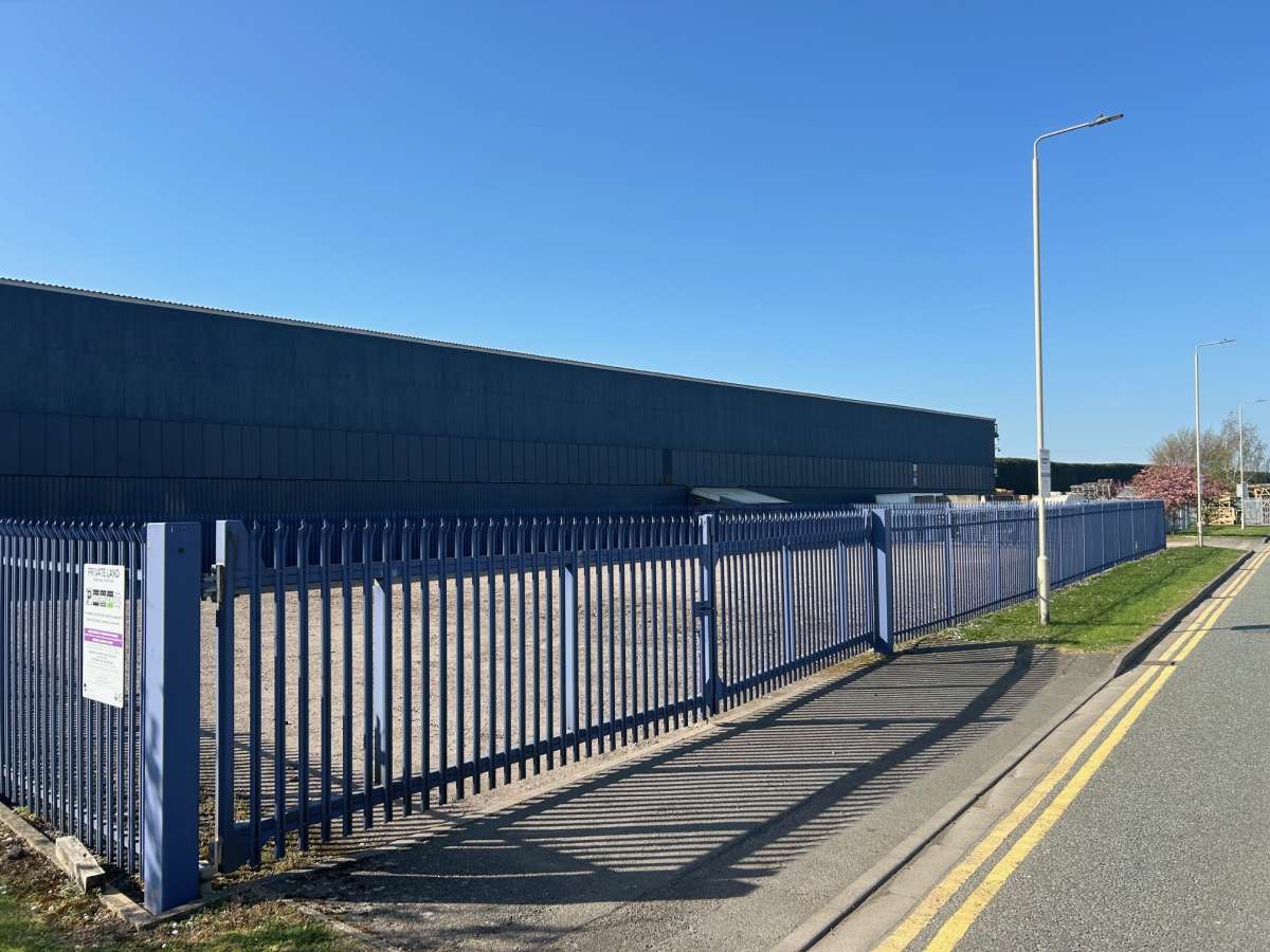 Retail/Shop in Burton On The Wolds - photo 4