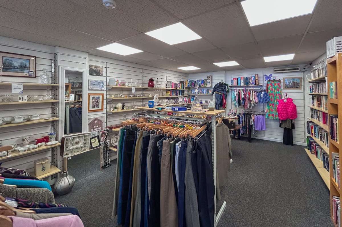 Retail/Shop in Bournemouth - photo 2