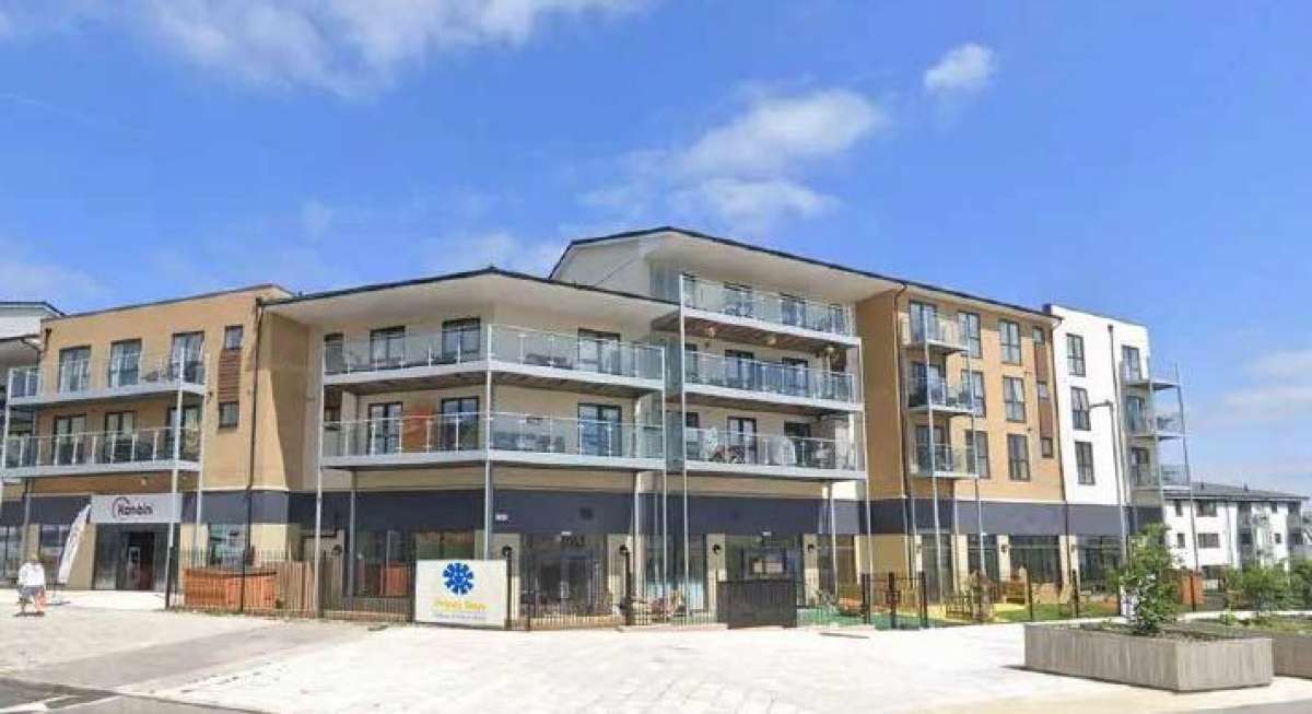 Retail/Shop in Patchway - photo 2