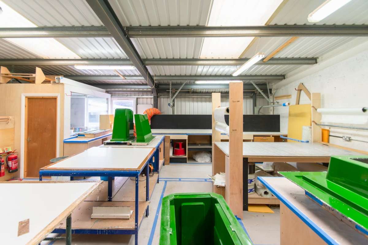 Retail/Shop in Poole - photo 4