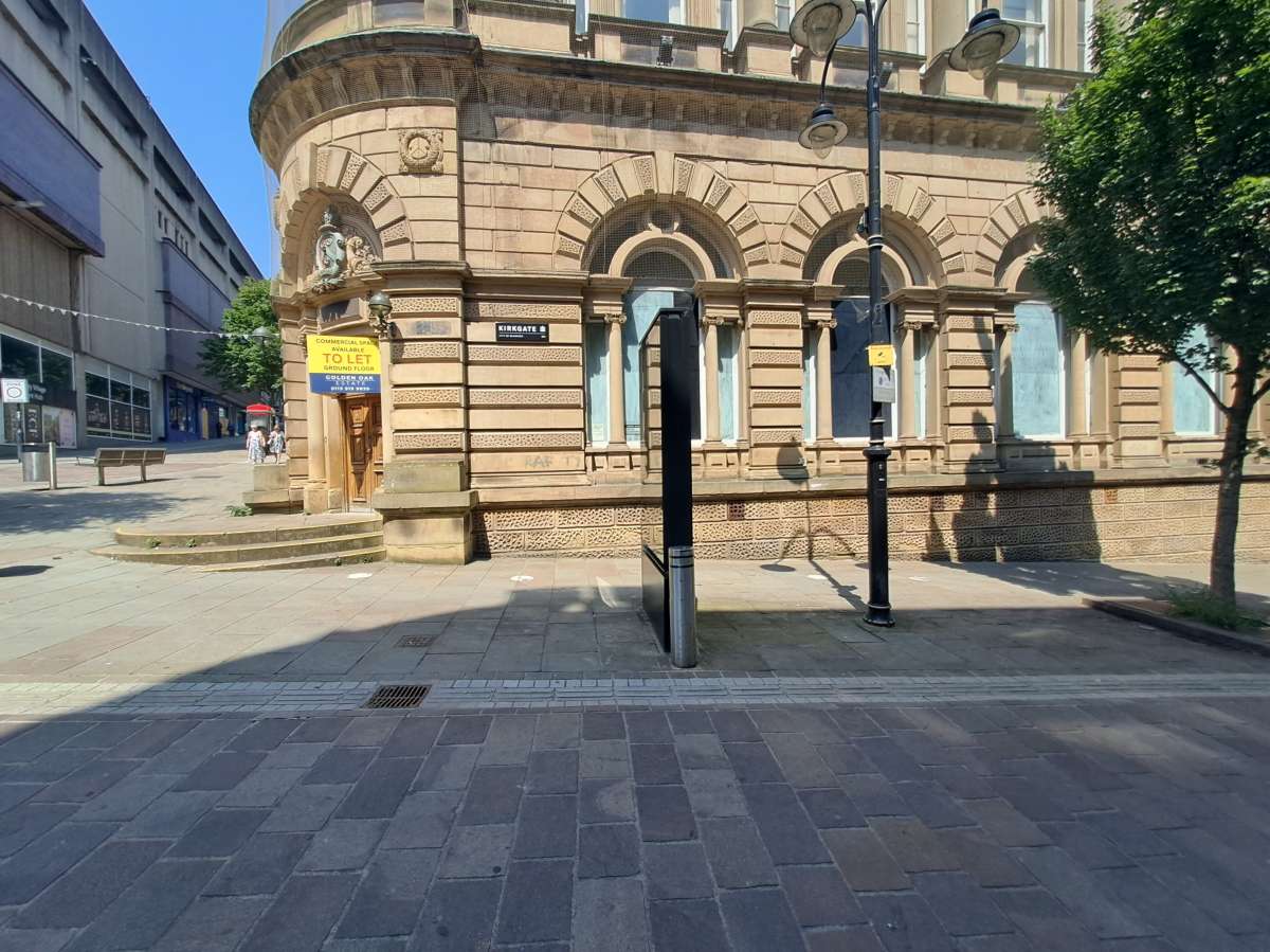 Retail/Shop in Bradford - photo 3
