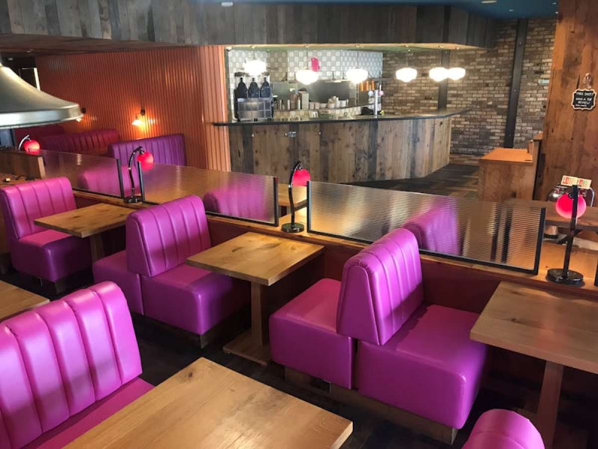 Retail/Shop in Portsmouth - photo 3