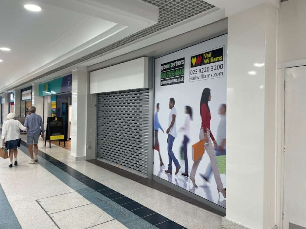 Retail/Shop in Fareham - photo 2
