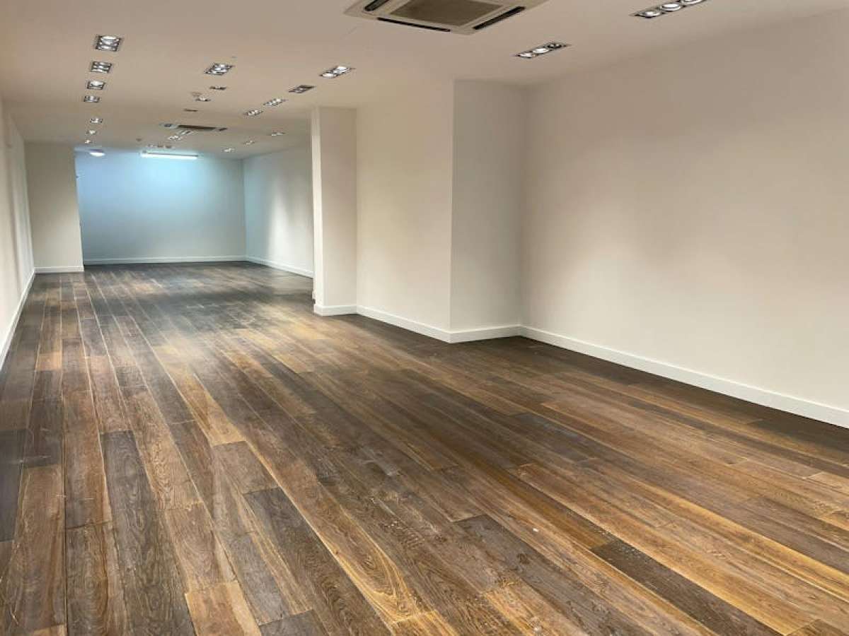 Retail/Shop in Oxford - photo 4