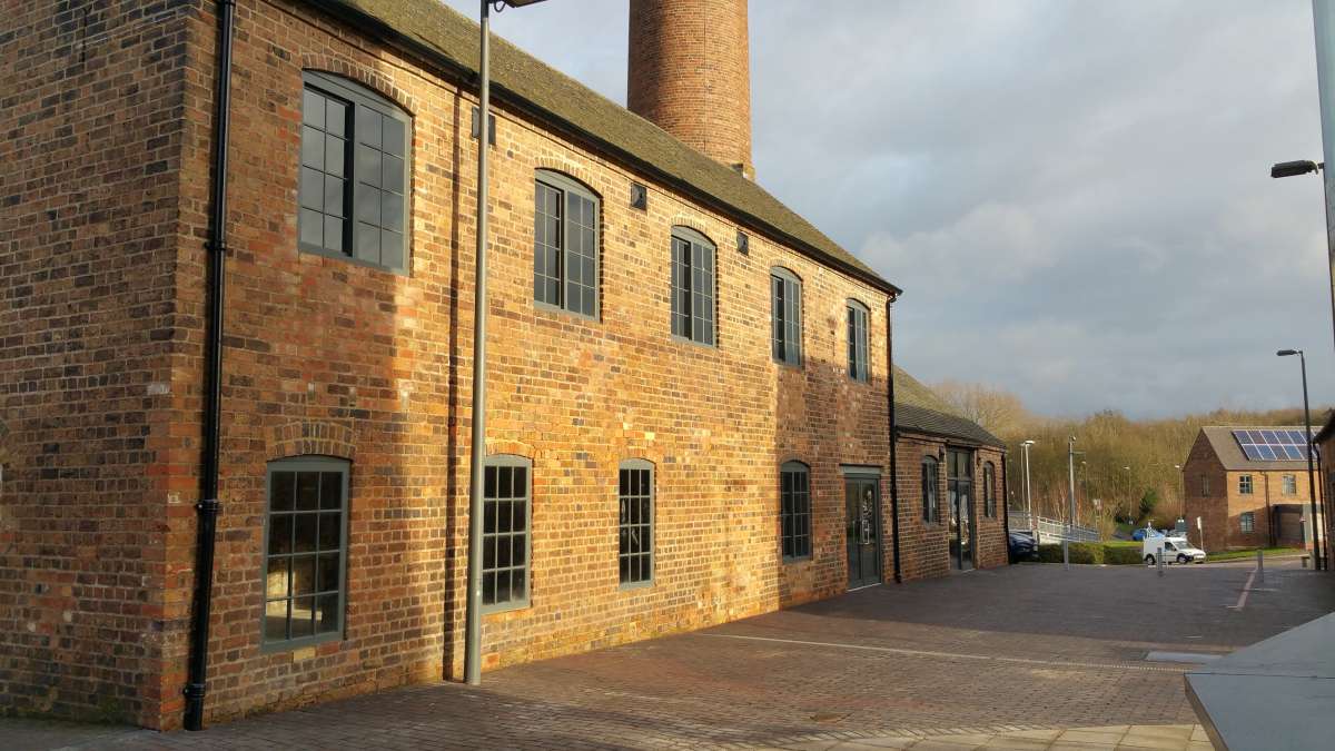 Retail/Shop in Swadlincote - photo 2