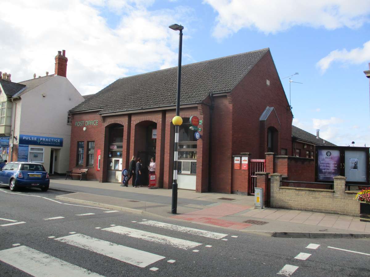 Retail in Bourne