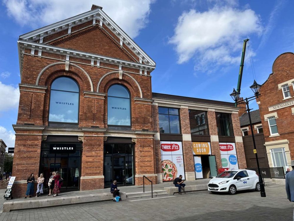 Retail/Shop in Lincoln - photo 3