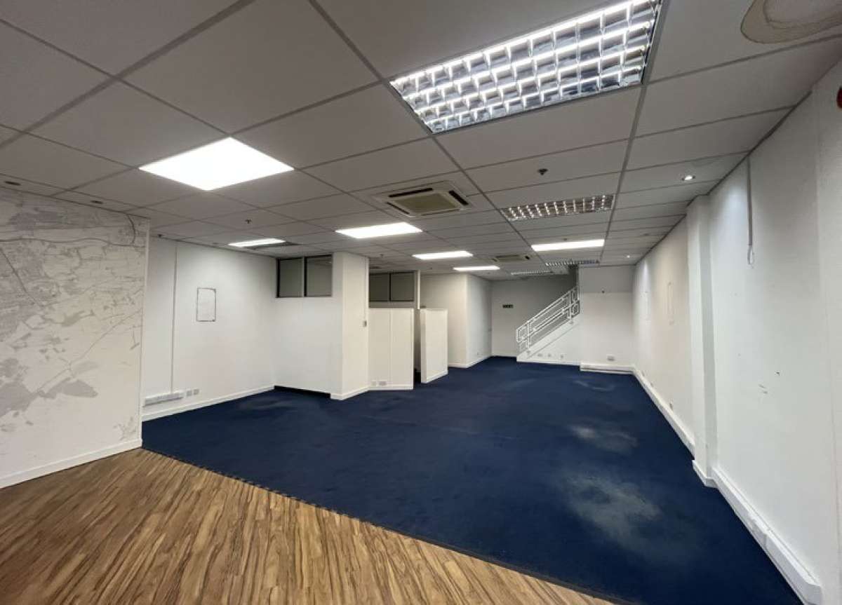 Retail/Shop in Edinburgh - photo 2