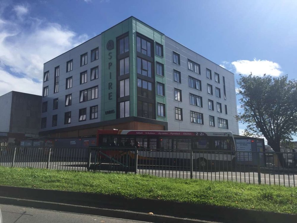 Retail/Shop in Plymouth - photo 2