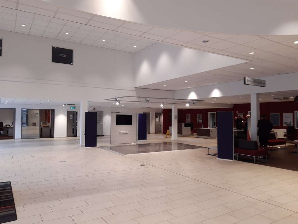 Retail/Shop in Plymouth - photo 2