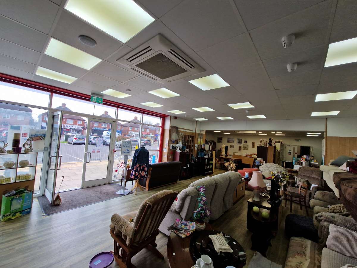 Retail/Shop in Derby - photo 2