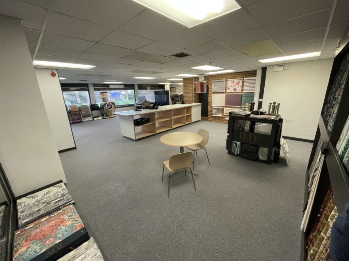 Retail/Shop in Bristol - photo 3