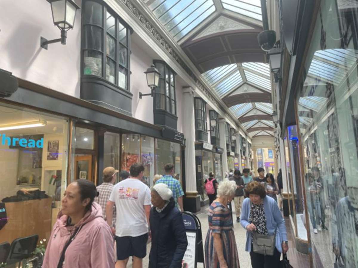 Retail/Shop in Bristol - photo 3