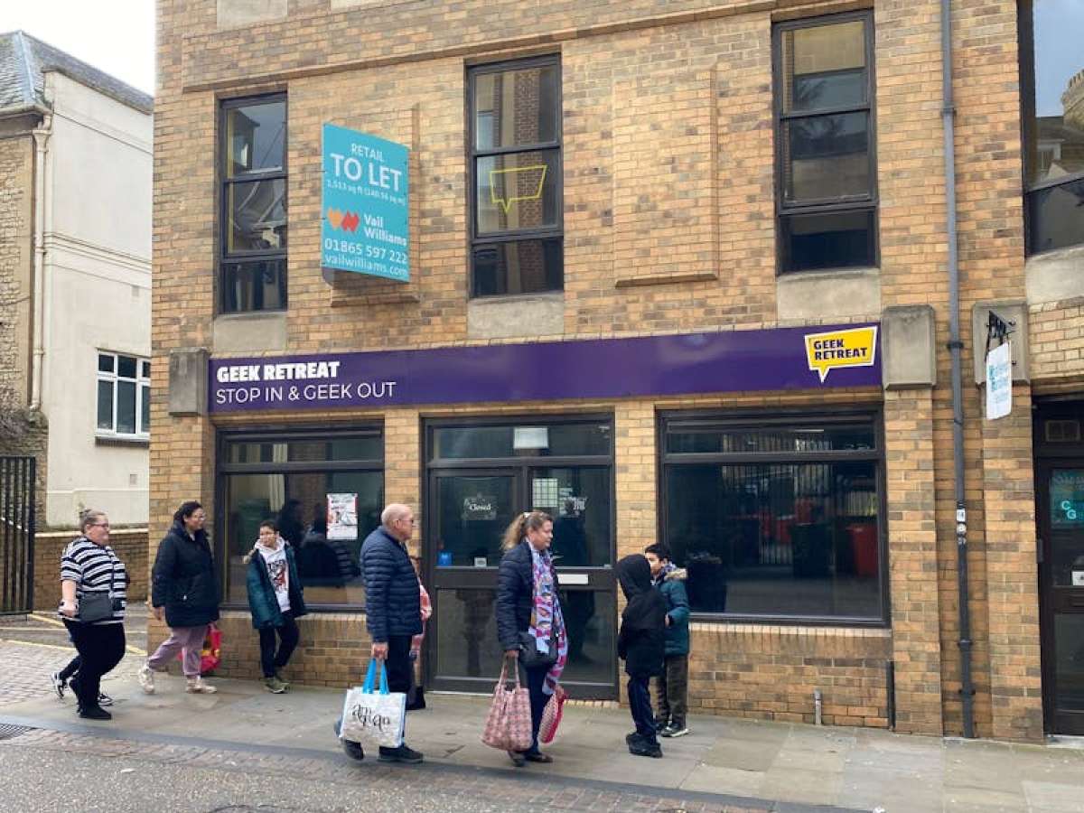 Retail/Shop in Oxford - photo 4