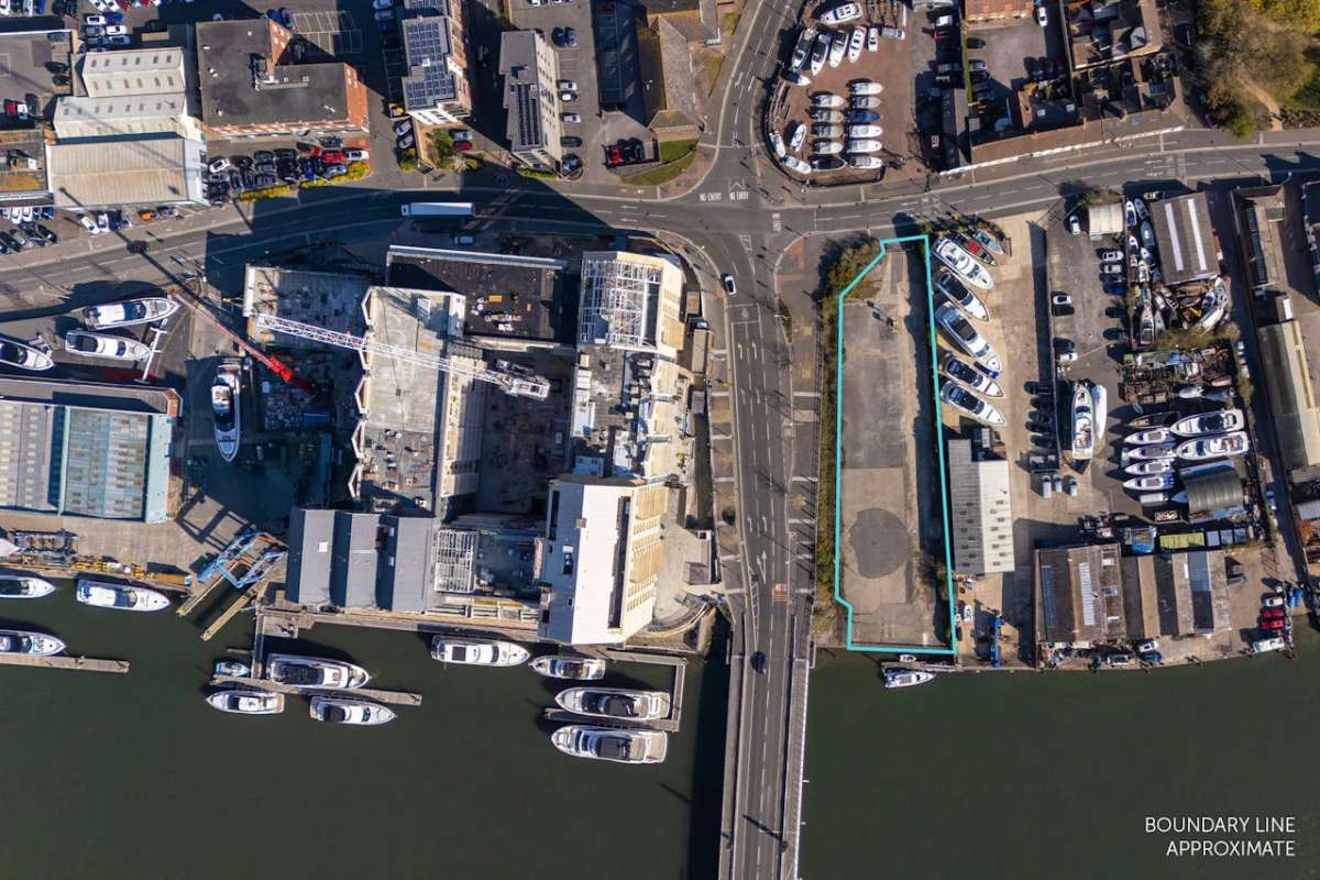 Storage in Poole - photo 3