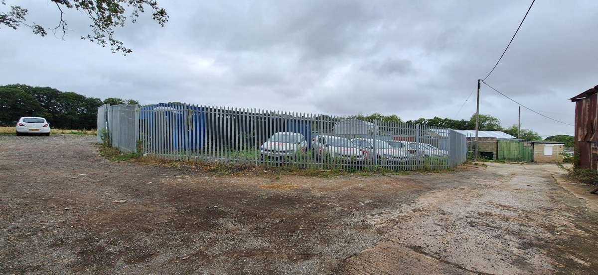 Industrial Unit in Stane Street - photo 3