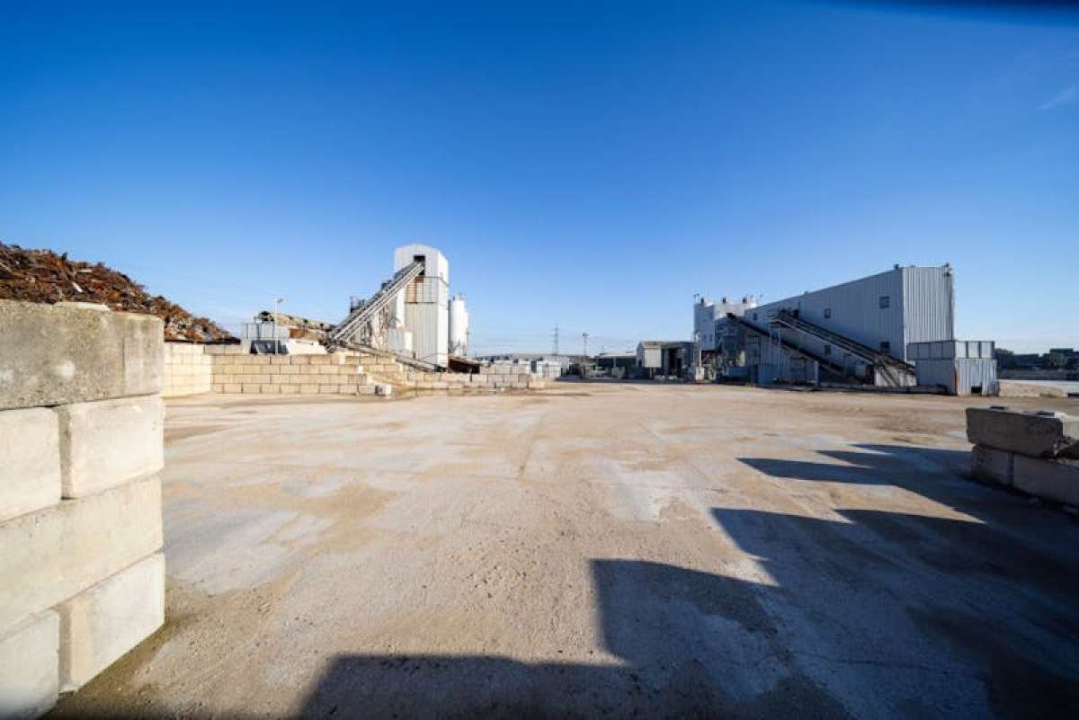 Storage in Barking - photo 4