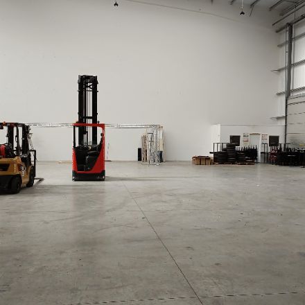 Industrial Unit in Uxbridge - photo 2